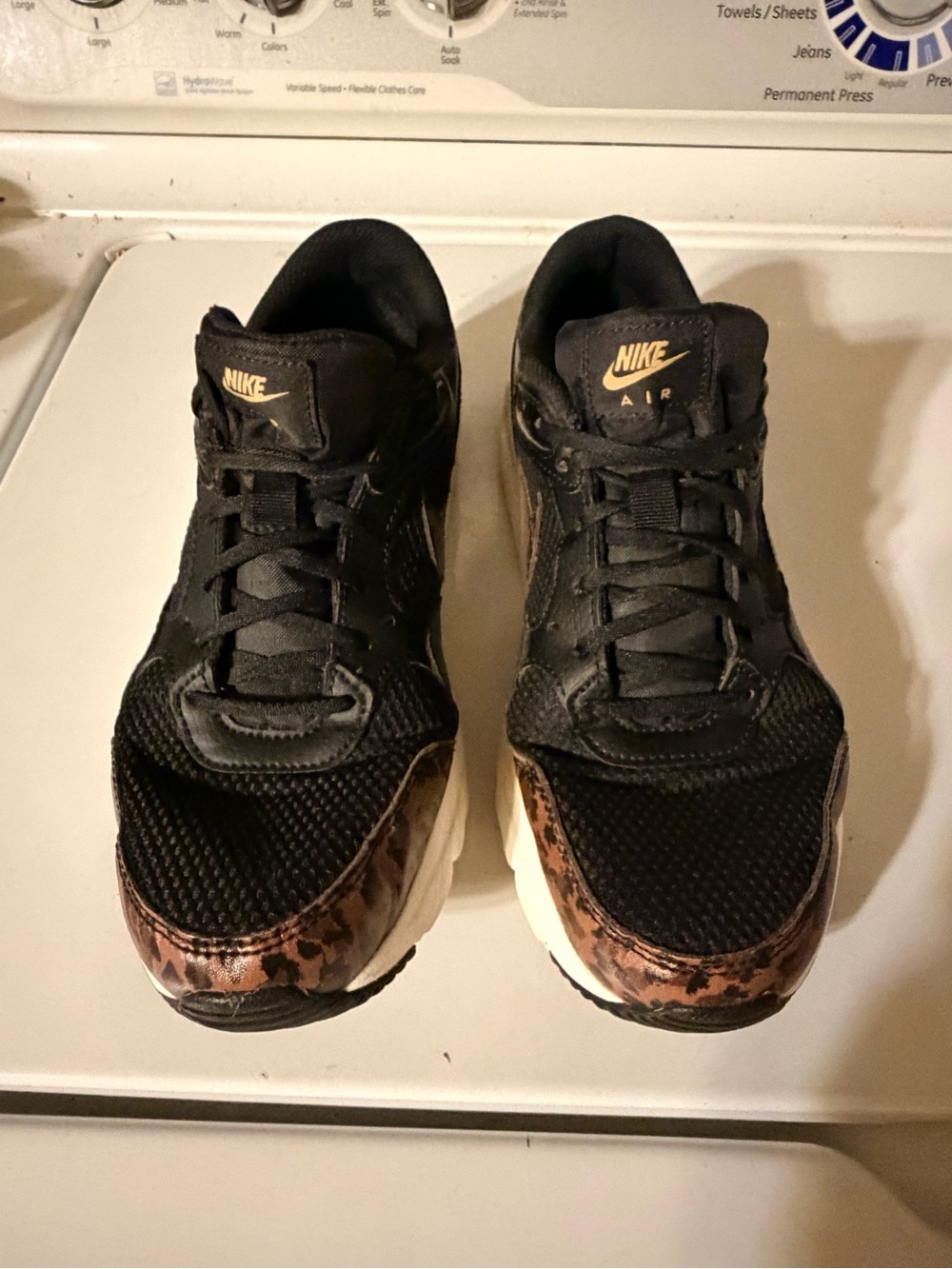 Nike Women's Air Max SC Shoes
Sneakers Black Brown Size 8.5